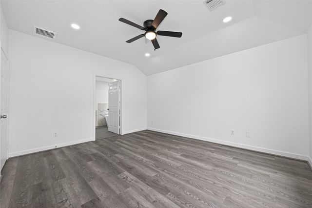 7714 Stallion Trail Drive, Humble, TX 77338