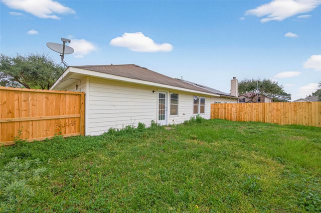 7714 Stallion Trail Drive, Humble, TX 77338