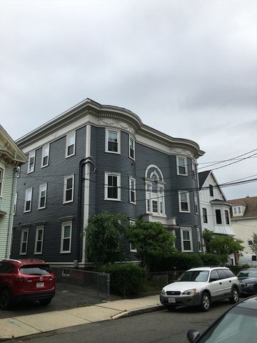 15 Quincy St 3, Somerville, MA 02143
