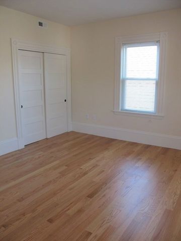15 Quincy St 3, Somerville, MA 02143