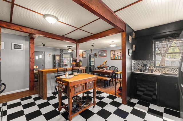 1011 Mamie St., Hattiesburg, MS 39401