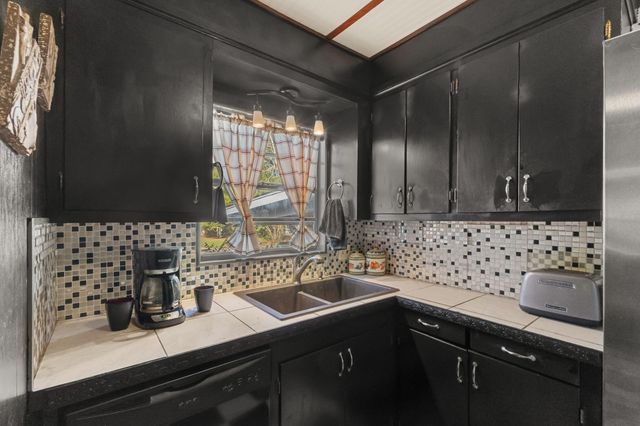 1011 Mamie St., Hattiesburg, MS 39401