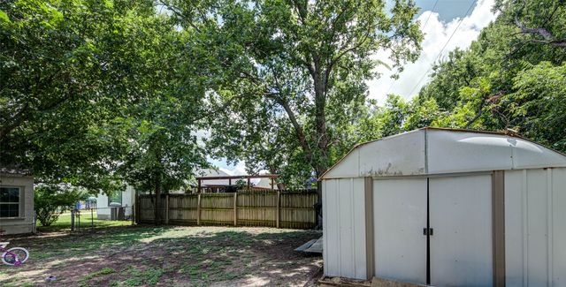 307 N Miller Street, Decatur, TX 76234