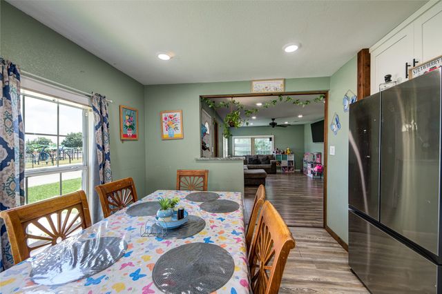 307 N Miller Street, Decatur, TX 76234