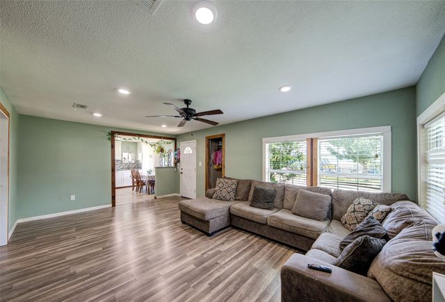 307 N Miller Street, Decatur, TX 76234