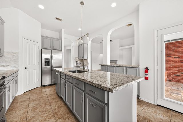 5422 Lacey Oak Meadow Drive, Katy, TX 77494