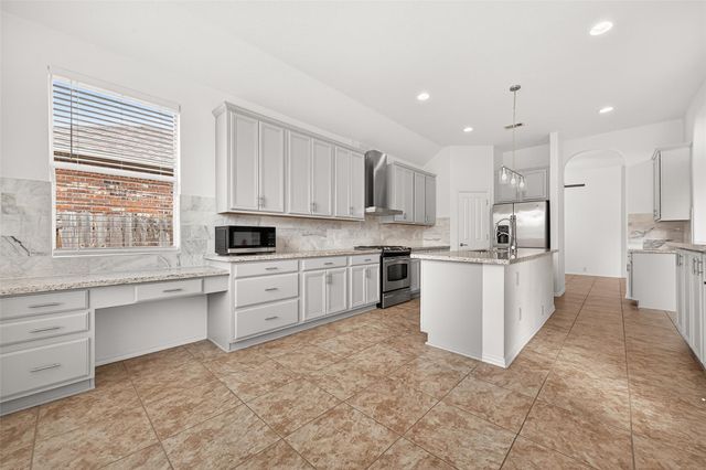 5422 Lacey Oak Meadow Drive, Katy, TX 77494