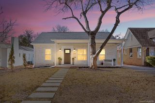 200 N 30th Street, Waco, TX 76710