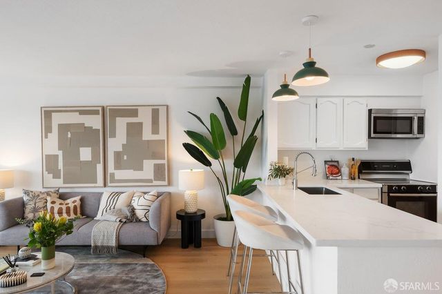 2 Fallon Place 13, San Francisco, CA 94133