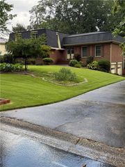 2711 Kenwood Drive, Duluth, GA 30096