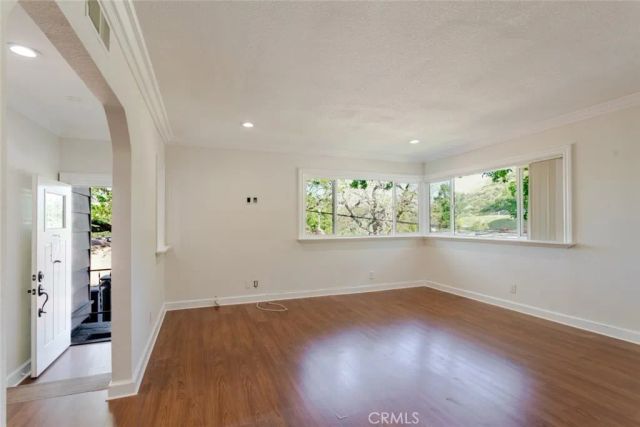 5888 Oak Knolls, Simi Valley, CA 93063