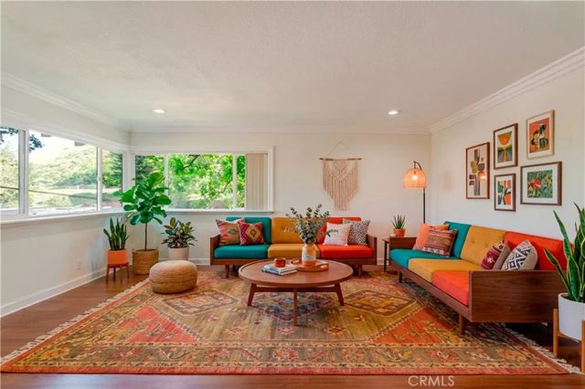 5888 Oak Knolls, Simi Valley, CA 93063