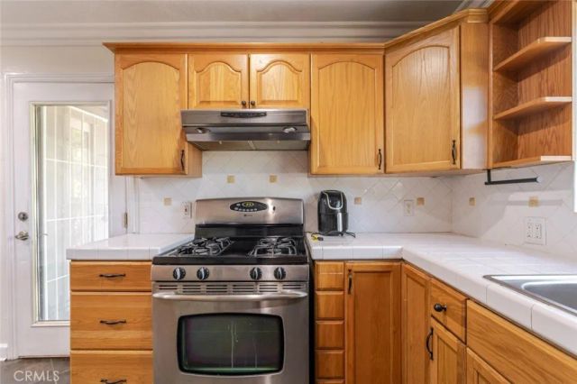 5888 Oak Knolls, Simi Valley, CA 93063