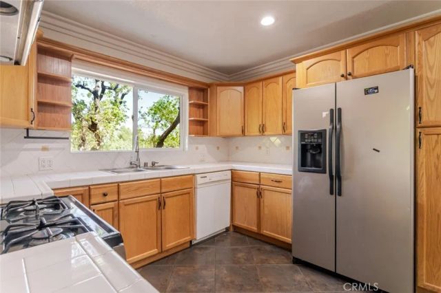 5888 Oak Knolls, Simi Valley, CA 93063