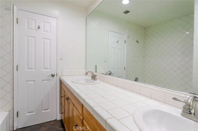 5888 Oak Knolls, Simi Valley, CA 93063