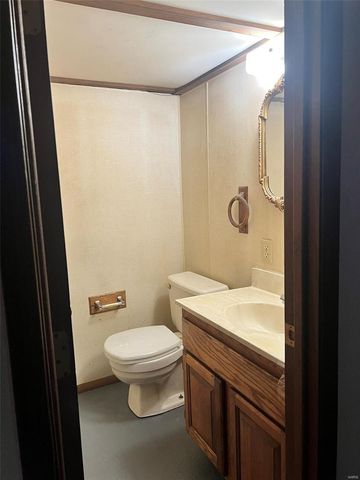 800 Olive Street, Belleville, IL 62220