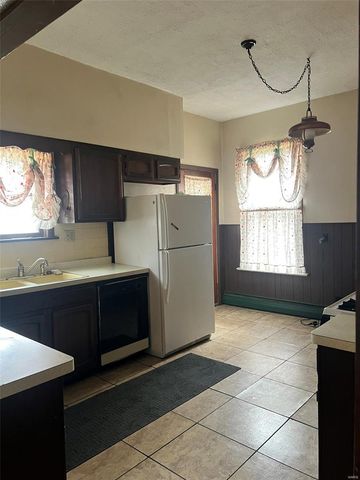 800 Olive Street, Belleville, IL 62220