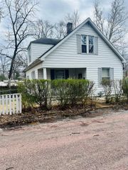 800 Olive Street, Belleville, IL 62220