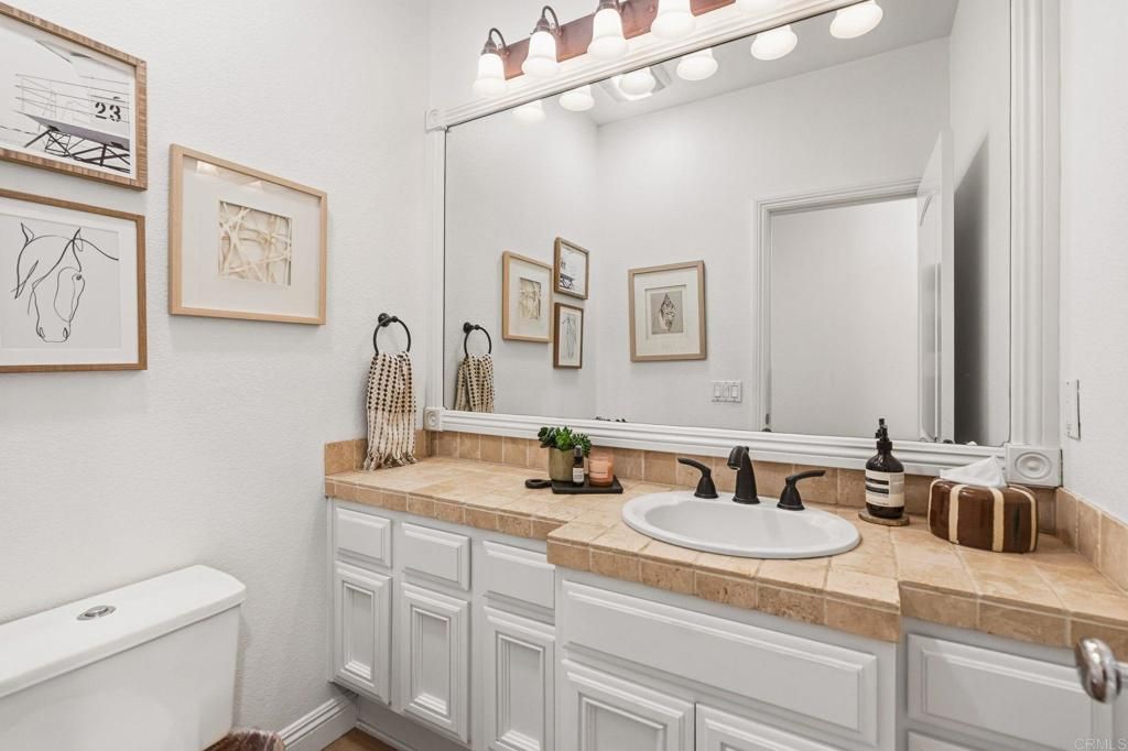 Image 20 of property listing at 7912 Corte Penca, Carlsbad, CA 92009