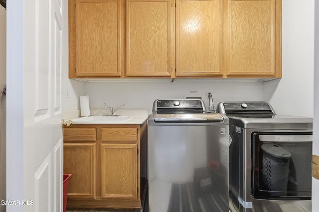 1616 Thomas Drive, Lancaster, CA 93535