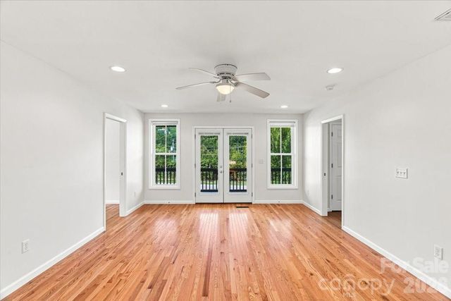 2 Elkmont Place, Asheville, NC 28804