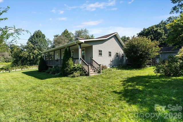 2 Elkmont Place, Asheville, NC 28804