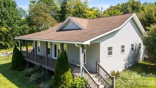 2 Elkmont Place, Asheville, NC 28804