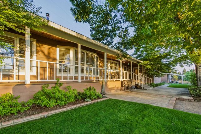 2591 Giannini Rd, Atwater, CA 95301