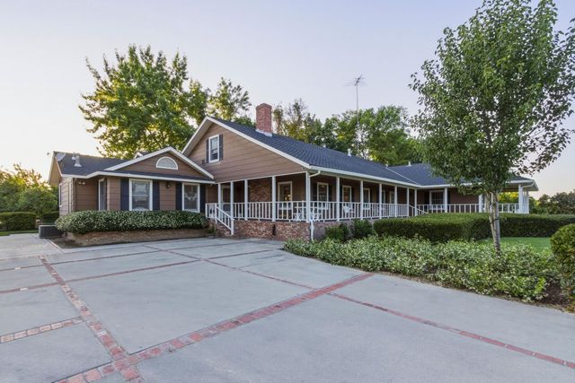 2591 Giannini Rd, Atwater, CA 95301