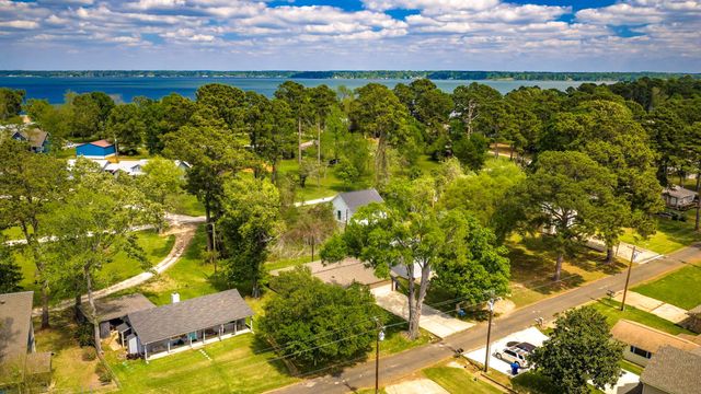 620 Sequoia Drive, Livingston, TX 77351