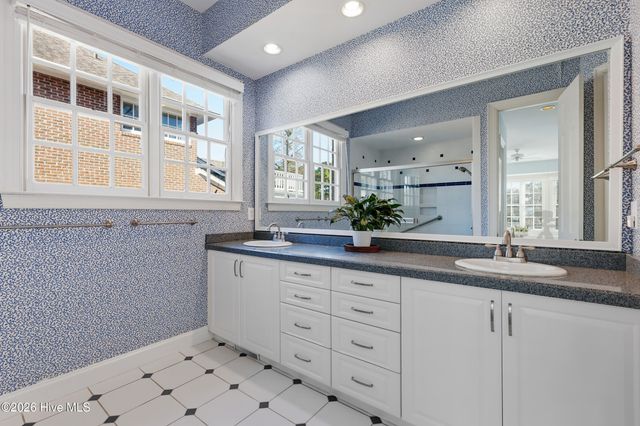 8341 Vintage Club Circle, Wilmington, NC 28411