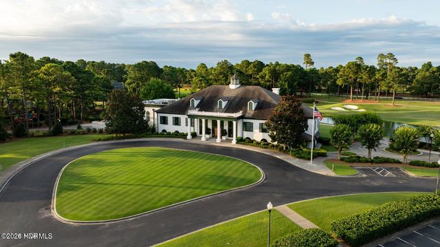 8341 Vintage Club Circle, Wilmington, NC 28411