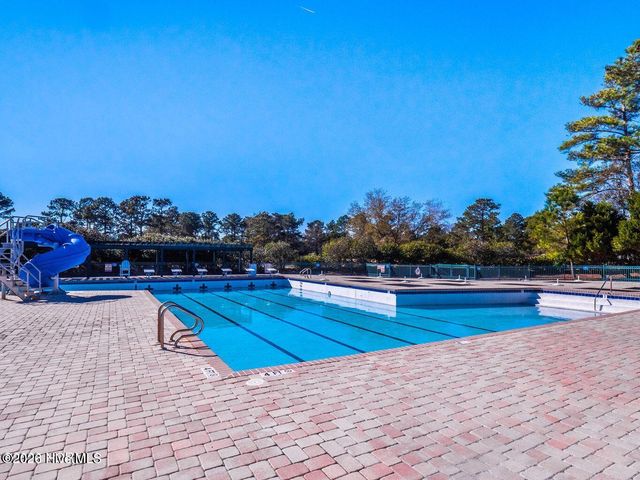 8341 Vintage Club Circle, Wilmington, NC 28411