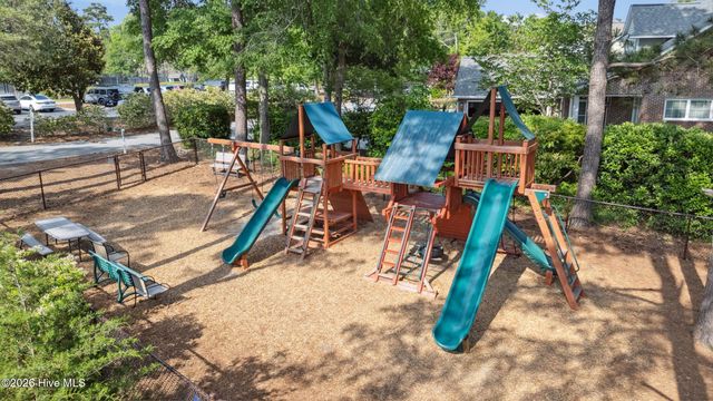 8341 Vintage Club Circle, Wilmington, NC 28411