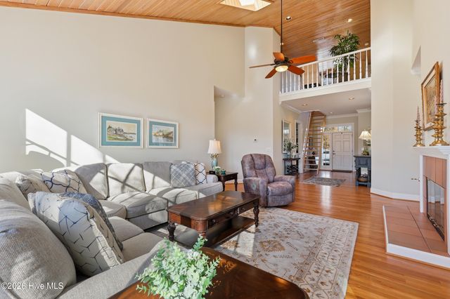 8341 Vintage Club Circle, Wilmington, NC 28411