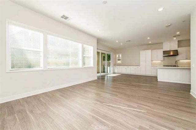 631 Cardona, Lake Forest, CA 92630