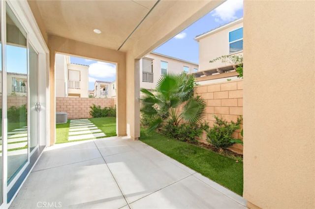 631 Cardona, Lake Forest, CA 92630