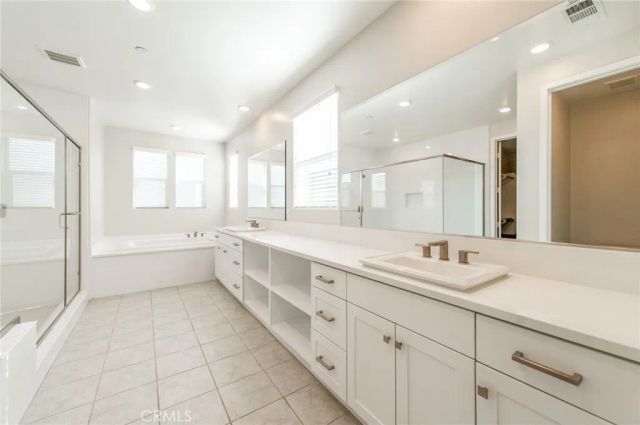 631 Cardona, Lake Forest, CA 92630