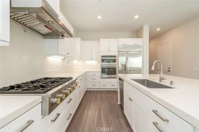 631 Cardona, Lake Forest, CA 92630