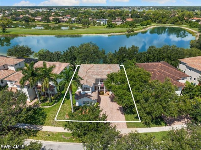 2075 Par DR, Naples, FL 34120
