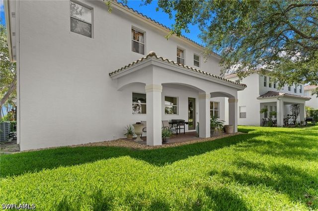 2075 Par DR, Naples, FL 34120