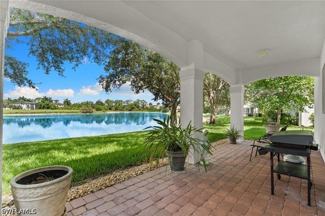 2075 Par DR, Naples, FL 34120