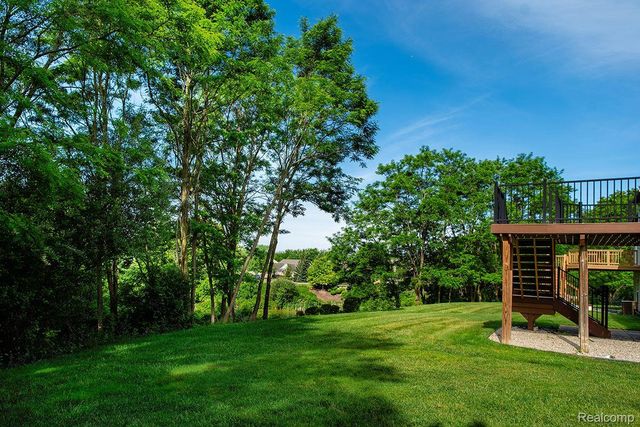 613 Zion Court, Oceola Township, MI 48843