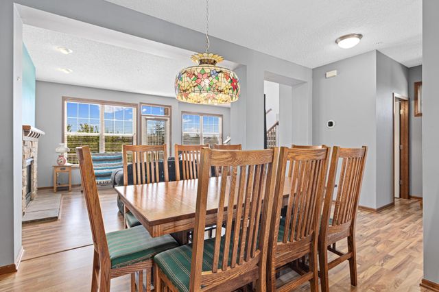 1802 Colonial Lane 1, Chanhassen, MN 55317