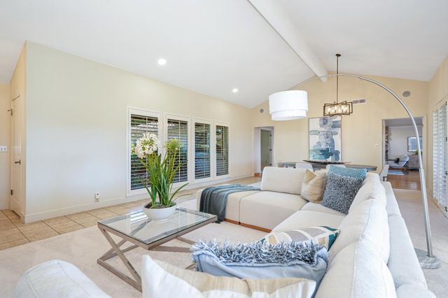 44031 S El Macero Dr, El Macero, CA 95618