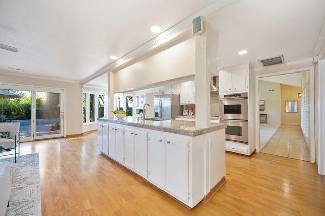 44031 S El Macero Dr, El Macero, CA 95618