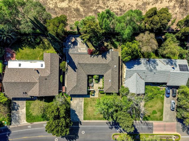 44031 S El Macero Dr, El Macero, CA 95618