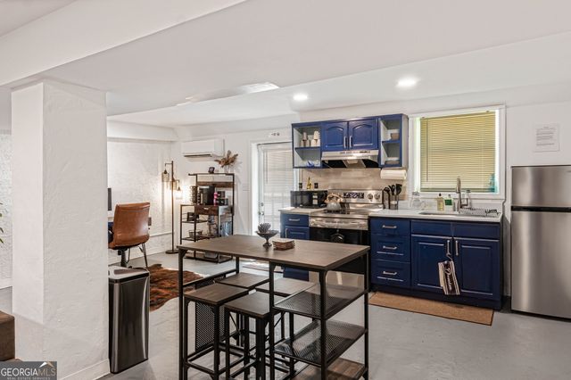 2100 Cascade Road SW, Atlanta, GA 30311