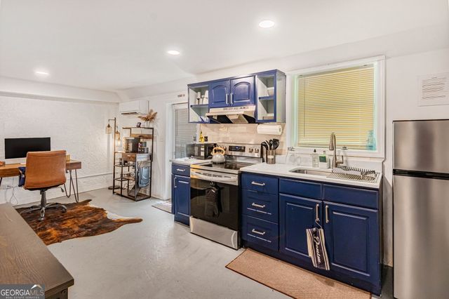 2100 Cascade Road SW, Atlanta, GA 30311