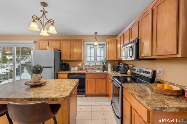 22 Neagle Street, Naugatuck, CT 06770